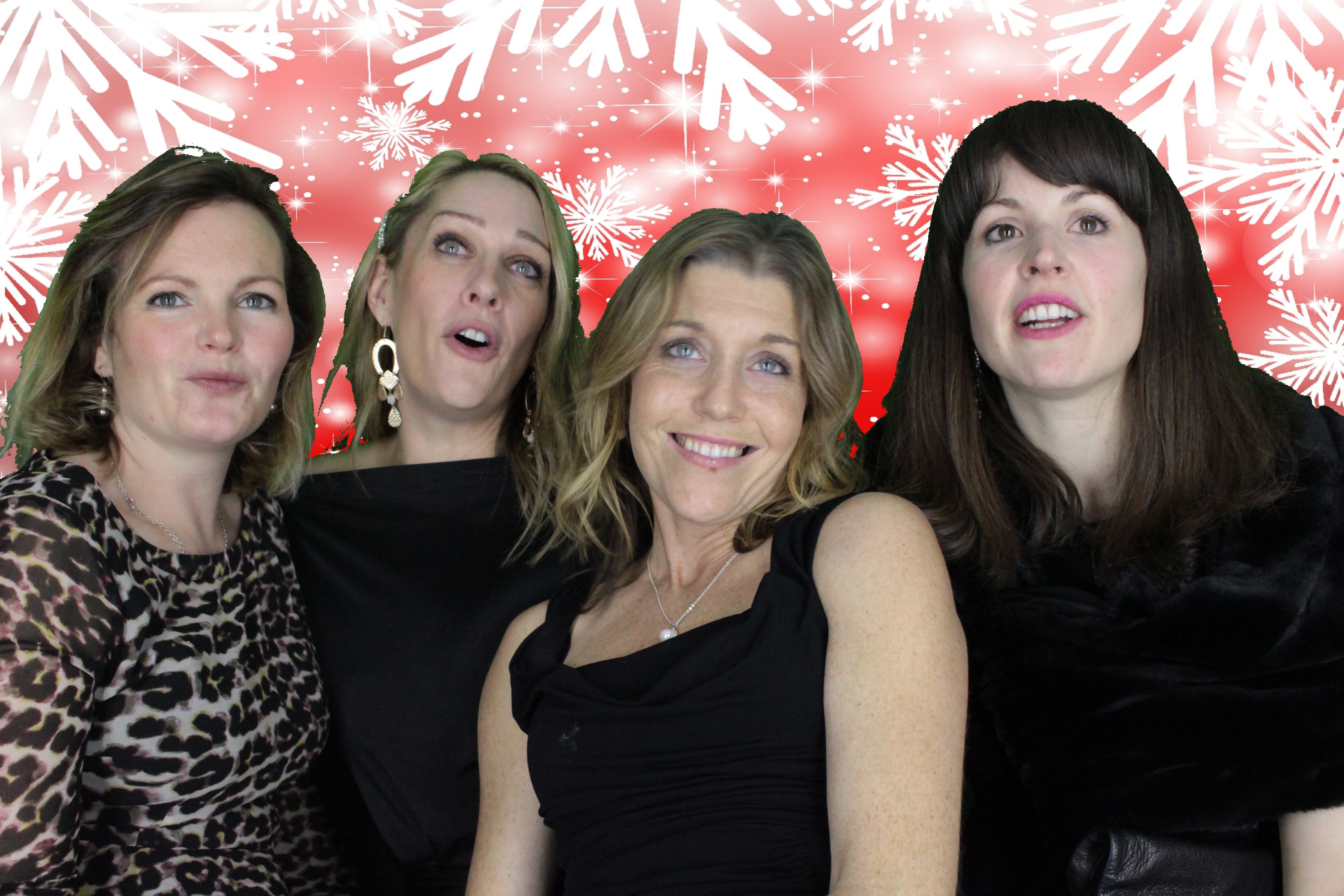 Upavon Officers' Mess Christmas Party | View more photos from the event at gallery.myphotoboothexperience.co.uk/u/MyPhotoBoothExperienceLtd/Upavon-Officers-Mess-Christmas-Party